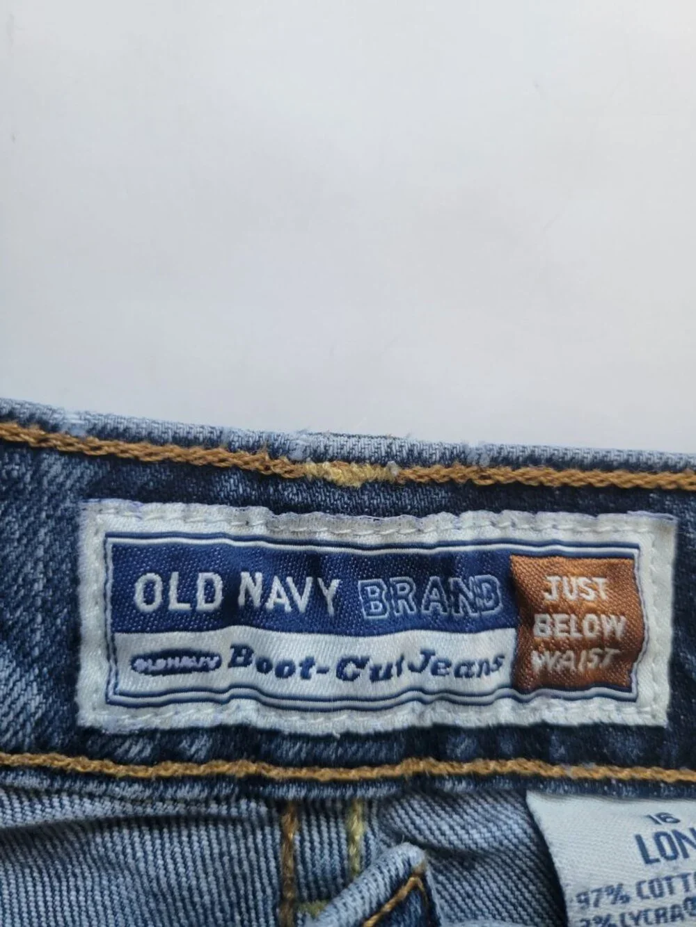 Old Navy with a stretch fit and straight leg Size 16 Long Casual Everyday Wear